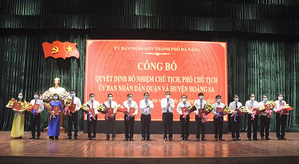 Nomination du premier vice-président du Comité populaire du district insulaire de Hoang Sa ảnh 1