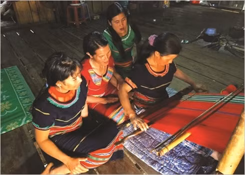 Les Xê Dang encouragés à perpétuer leurs traditions ảnh 1