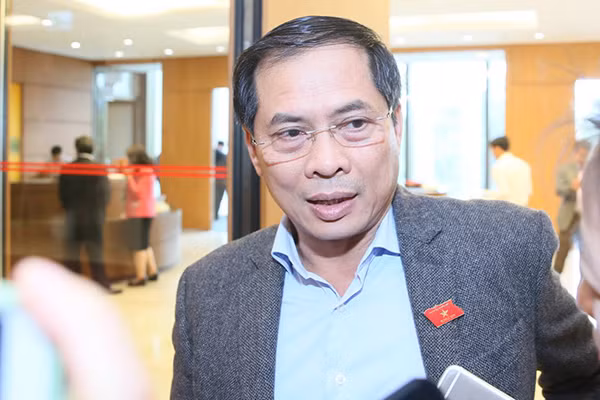 Le Vietnam accélère le rapatriement des dépouilles des victimes de la tragédie au Royaume-Uni ảnh 1