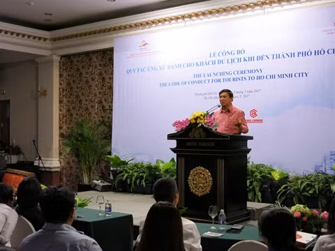 Un code de conduite pour les touristes à Hô Chi Minh-Ville ảnh 1