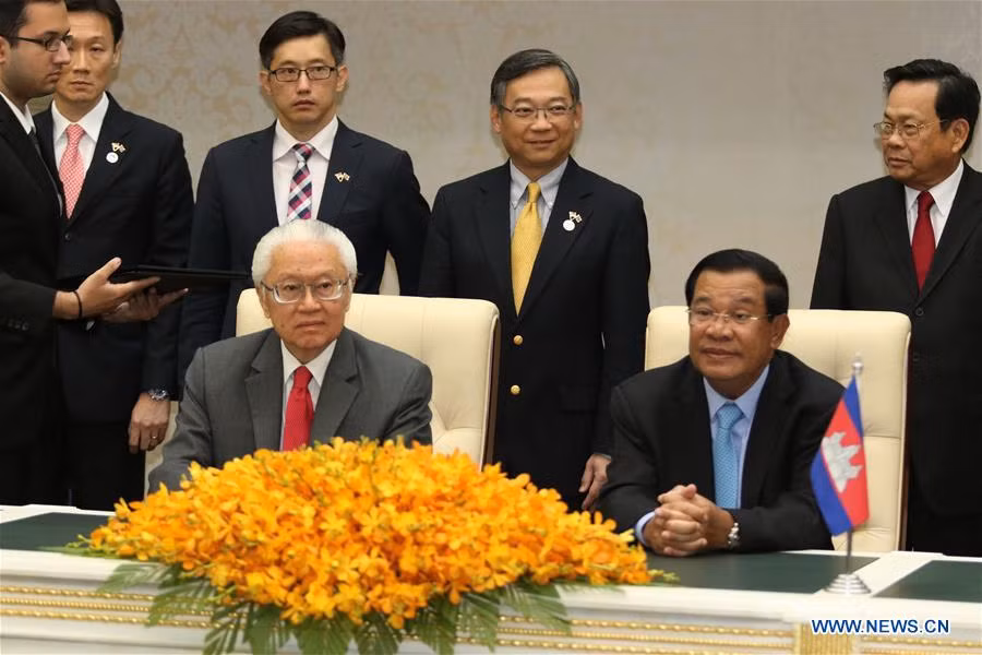 Singapour et Cambodge renforcent leur coopération dans la formation professionnelle et la santé ảnh 1