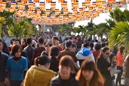 Où vont les Vietnamiens aux premiers jours de l’an ? ảnh 1 Où vont les Vietnamiens aux premiers jours de l’an ? ảnh 1