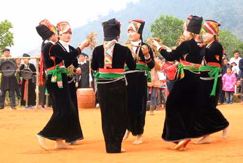Le Têt chez les Kho-mu ảnh 1