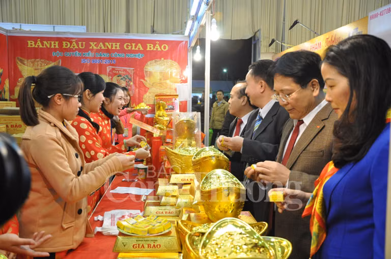 Ouverture de la Foire printanière 2017 de Hanoi ảnh 2 Ouverture de la Foire printanière 2017 de Hanoi ảnh 2