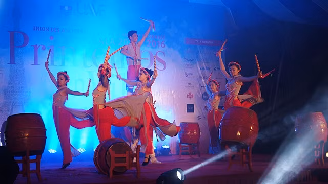 Un «Printemps» en liesse de l’UAVF ảnh 1 Un «Printemps» en liesse de l’UAVF ảnh 1