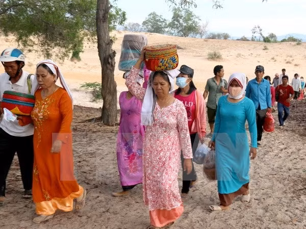 Les Cham de Ninh Thuân accueillent le Têt Ramuwan 2016 ảnh 1 Les Cham de Ninh Thuân accueillent le Têt Ramuwan 2016 ảnh 1