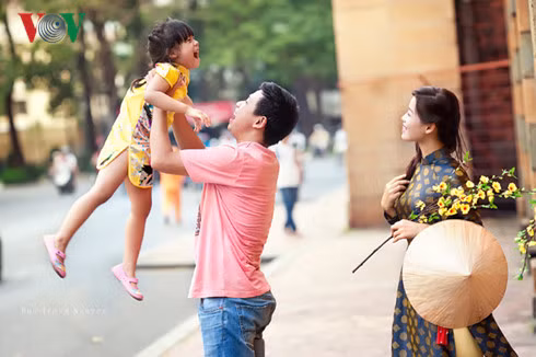 Le bonheur de la famille vietnamienne en image ảnh 1 Le bonheur de la famille vietnamienne en image ảnh 1