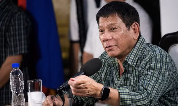 Le nouveau président philippin Rodrigo Duterte nomme les membres de son cabinet ảnh 1