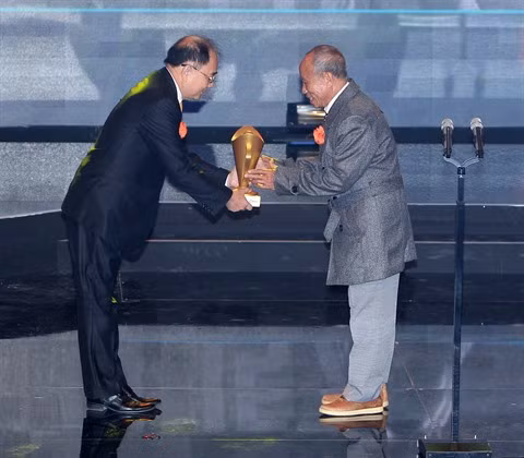 Athlétisme: Bùi Luong, une figure du marathon vietnamien ảnh 2