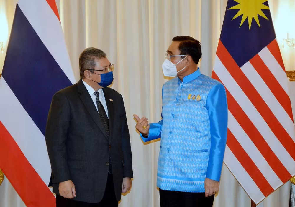 La Thaïlande et la Malaisie renforcent leur coopération dans le développement d’infrastructures ảnh 1