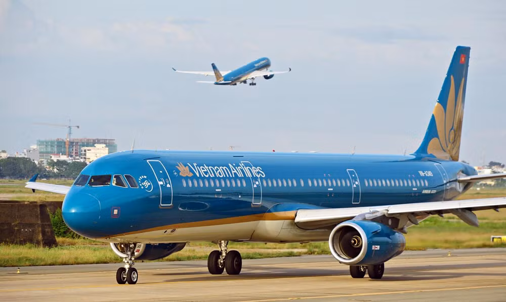 Vietnam Airlines lance le programme « Rediscover Vietnam» à Singapour ảnh 1