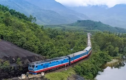 Evaluation de l'étude de préfaisabilité du chemin de fer express Nord-Sud ảnh 1