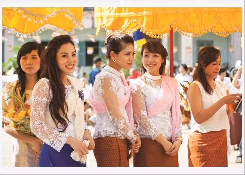 Revisité, l’habit traditionnel des Khmers du Sud fait recette ảnh 1 Revisité, l’habit traditionnel des Khmers du Sud fait recette ảnh 1