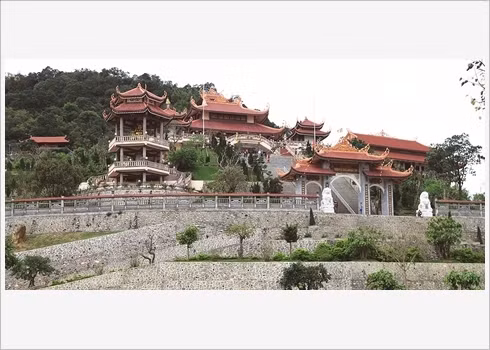 Le temple Cai Bâu, un lieu de sérénité ảnh 1