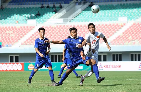 Football : le Vietnam remporte son premier match au tournoi U19 – Coupe de KBZ Bank ảnh 1