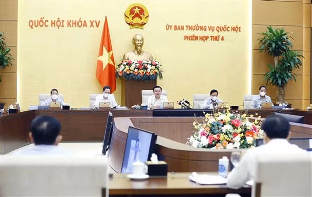 Le Comité permanent de l’AN discute de plans d’utilisation du fonds foncier ảnh 1 Le Comité permanent de l’AN discute de plans d’utilisation du fonds foncier ảnh 1
