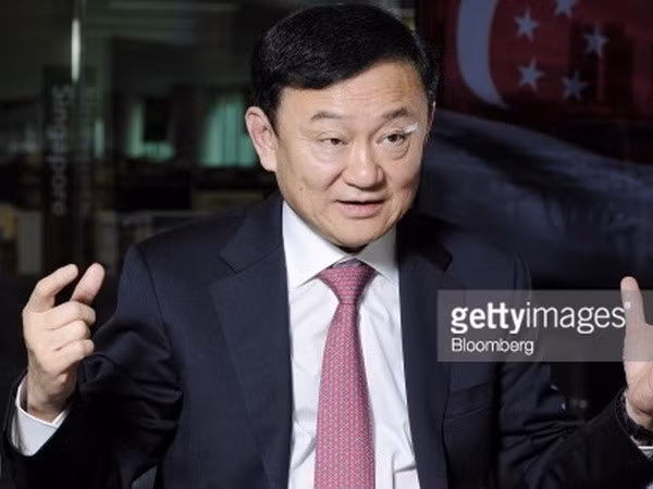 ThaÏlande : la Cour pénale ordonne l'arrestation de Thaksin Shinawatra ảnh 1