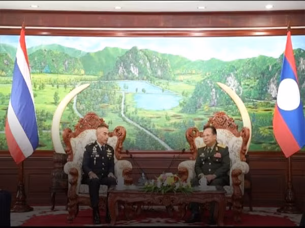 Le Laos et la Thaïlande promeuvent la coopération dans la sécurité des frontières ảnh 1