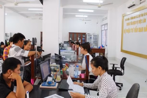 Le nombre de chômeurs pourrait augmenter de 100.000 par mois ảnh 1
