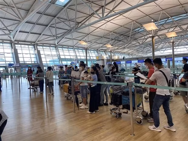 Rapatriement de plus de 340 citoyens vietnamiens de Macao (Chine) ảnh 1 Rapatriement de plus de 340 citoyens vietnamiens de Macao (Chine) ảnh 1