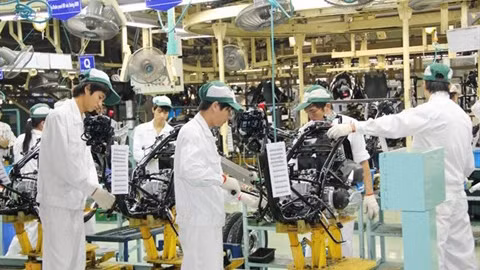 Le Vietnam cible 340 milliards de dollars d’exportations en 2025 ảnh 1