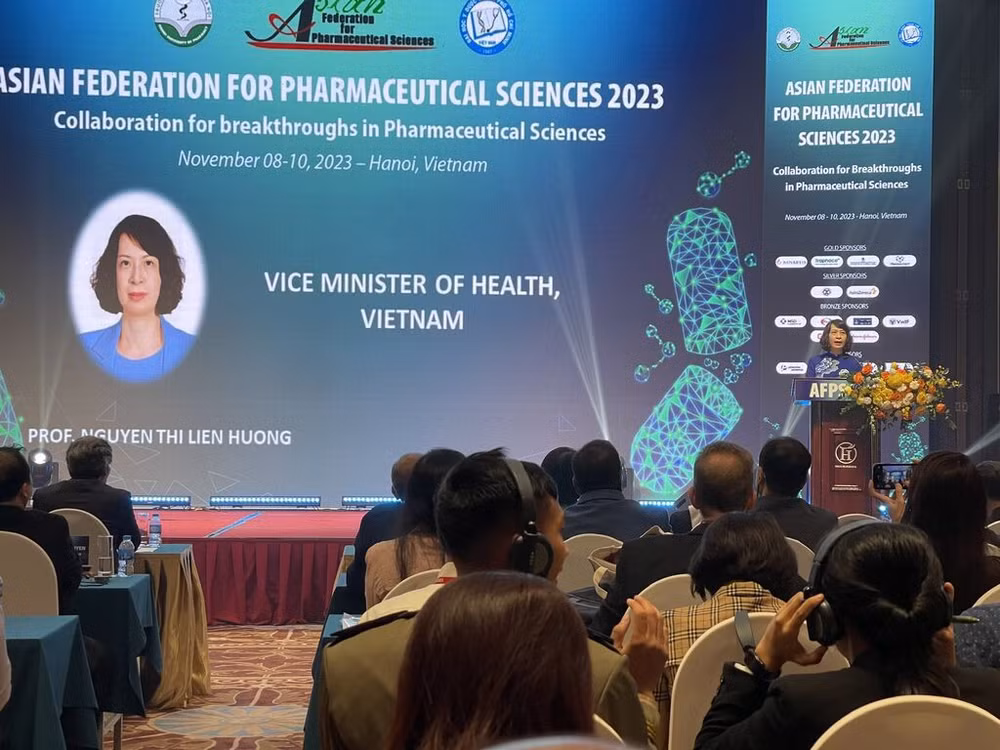 Ouverture de la conférence de la Fédération asiatique des sciences pharmaceutiques à Hanoï ảnh 2 Ouverture de la conférence de la Fédération asiatique des sciences pharmaceutiques à Hanoï ảnh 2
