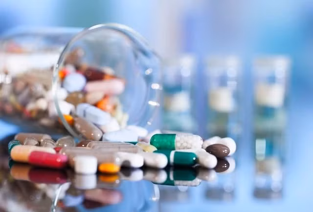 Semaine mondiale de sensibilisation à la résistance aux antimicrobiens : Ralentir la progression de la RAM ảnh 1