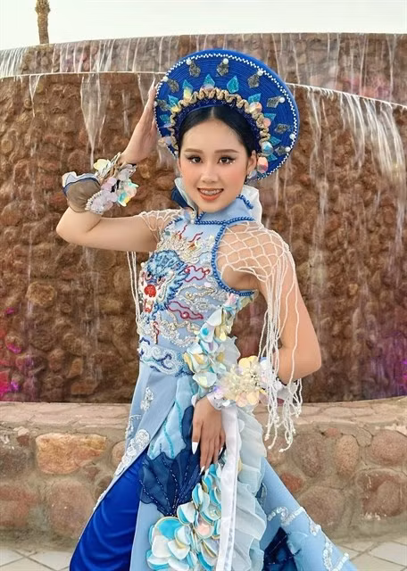 Une candidate vietnamienne remporte la première dauphine de Miss Eco Teen ảnh 1