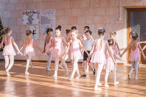 AMPA Education lance le projet d’art communautaire ảnh 1 AMPA Education lance le projet d’art communautaire ảnh 1