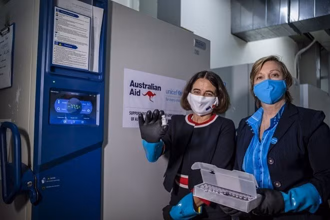 L'Australie achève son engagement de partager des doses de vaccin anti-COVID-19 avec le Vietnam ảnh 1