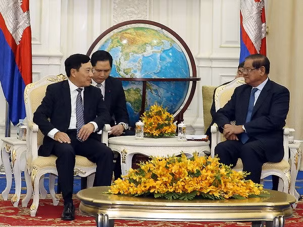 Vietnam et Cambodge achèvent bientôt la délimitation et le bornage des frontières ảnh 1