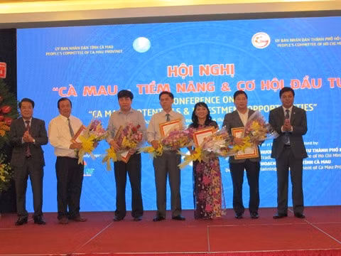 Cà Mau déroule le tapis rouge aux investisseurs ảnh 1