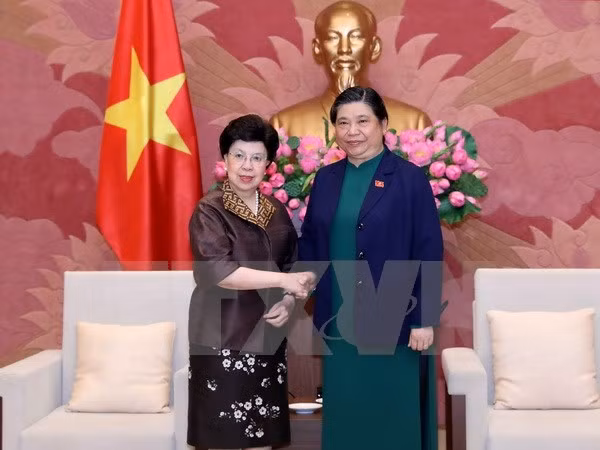 Le Vietnam souhaite le soutien de l’OMS à la formation de médecins ảnh 1