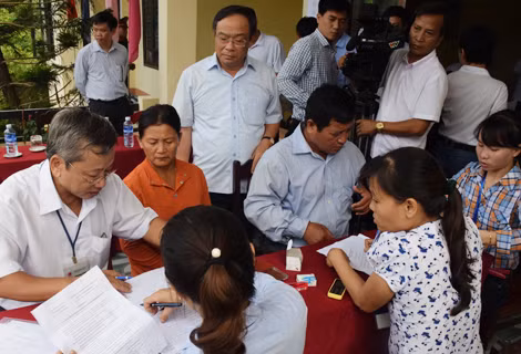 Les pêcheurs indemnisés vaquent à leurs affaires à Thua Thiên-Huê ảnh 1