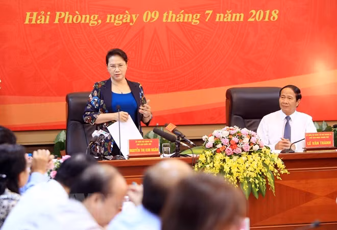 La présidente de l’AN en visite de travail à Hai Phong ảnh 1