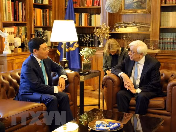 Le président grec soutient la coopération multiforme avec le Vietnam ảnh 1