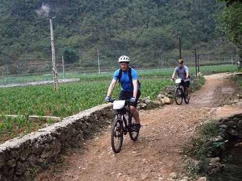 Cao Bang à vélo par monts et par vaux en plein d’été ảnh 2