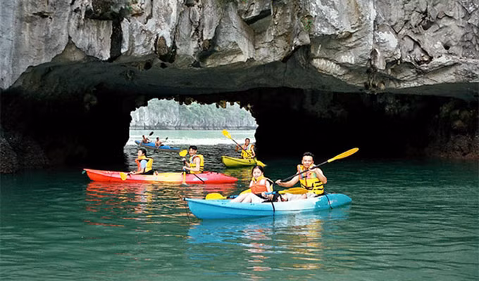 Quang Ninh met le paquet pour redorer le blason du tourisme ảnh 2