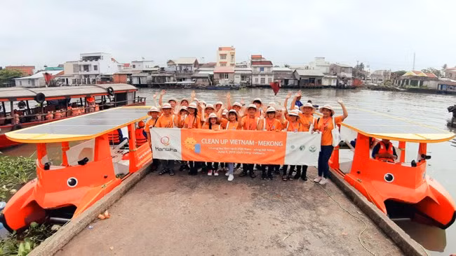 Le groupe sud-coréen Hanwha aide à nettoyer le Mékong ảnh 1