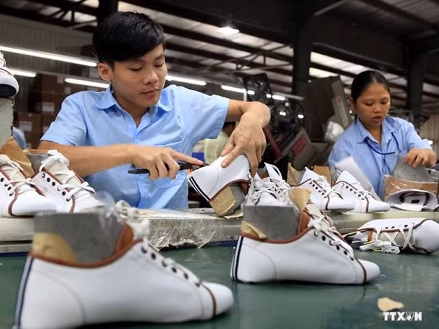 Chaussures et sandales: plus de 12 milliards d’USD d’exportations en 9 mois ảnh 1