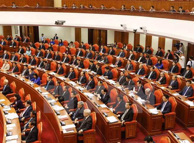Première journée de travail du 3e Plénum du CC du Parti ảnh 1 Première journée de travail du 3e Plénum du CC du Parti ảnh 1