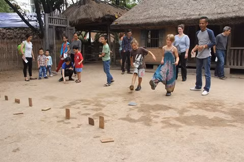 À la découverte de jeux populaires au Musée d’ethnographie du Vietnam ảnh 1