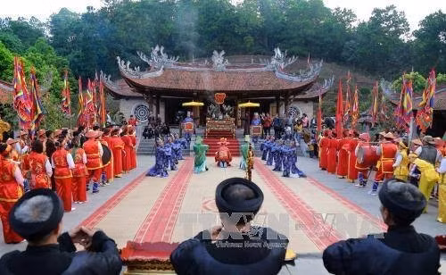 Les festivals printaniers au Vietnam ảnh 1