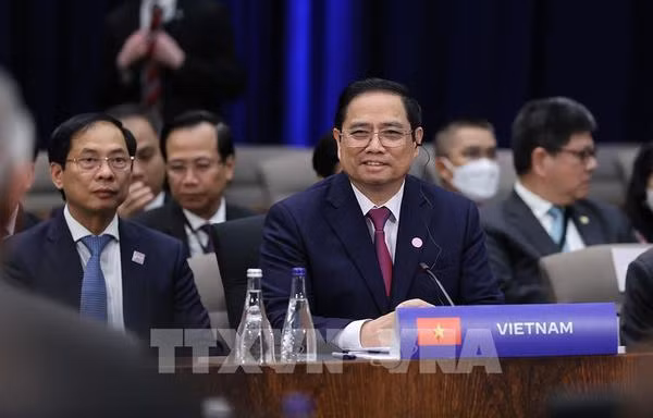 La diplomatie multilatérale contribuera à faire du Vietnam un pays industrialisé moderne d'ici 2045 ảnh 2 La diplomatie multilatérale contribuera à faire du Vietnam un pays industrialisé moderne d'ici 2045 ảnh 2