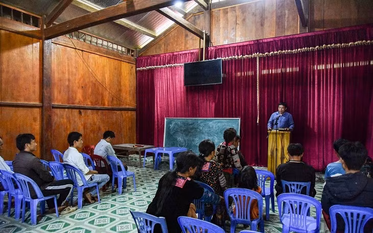 Un livre blanc sur la liberté de culte au Vietnam ảnh 3