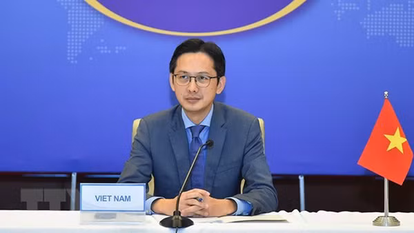La diplomatie multilatérale contribuera à faire du Vietnam un pays industrialisé moderne d'ici 2045 ảnh 1 La diplomatie multilatérale contribuera à faire du Vietnam un pays industrialisé moderne d'ici 2045 ảnh 1