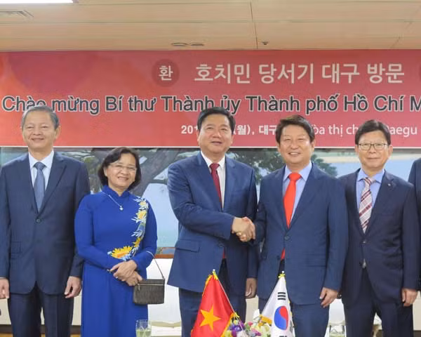 Les entreprises sud-coréennes invités à participer aux programmes de pointe de HCM-Ville ảnh 2