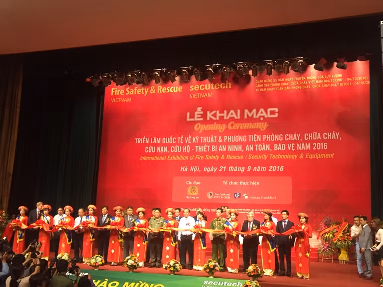 Ouverture de l’exposition Secutech Vietnam 2016 à Hanoï ảnh 1