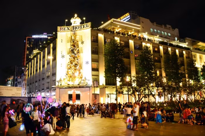 La magie de Noël a envahi les rues du Vietnam ảnh 4