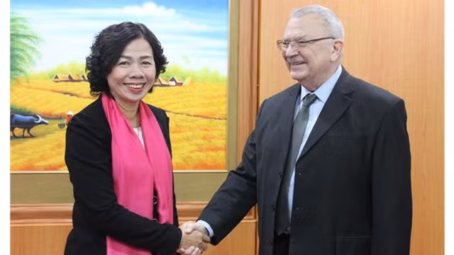 Renforcer le dialogue avec les entreprises américaines ảnh 1
